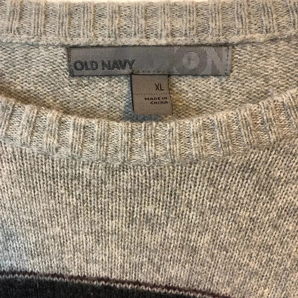 Y2K Old Navy Men size XL Pullover Sweater Navy Gray Horizon Striped Cozy Casual - Picture 4 of 6